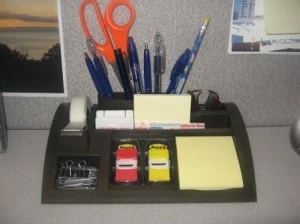 Post-it Desktop Organizer on my desk