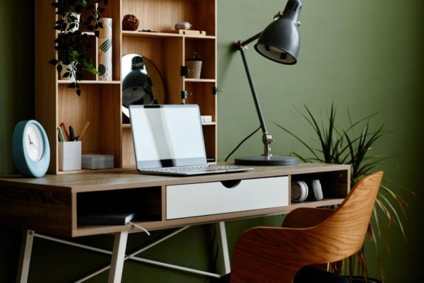 How to Decorate an Office with No Windows in 10 Simple Steps