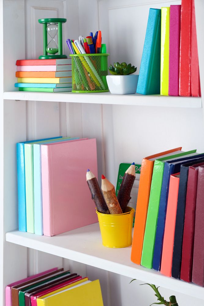 Decluttered Shelving