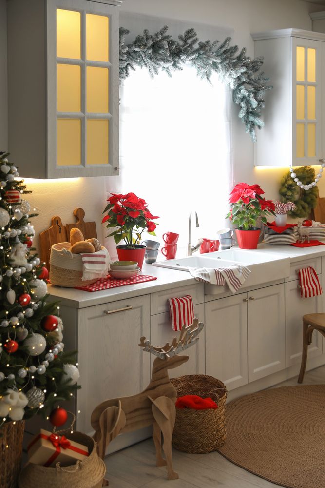 Festive Kitchen Window Garland