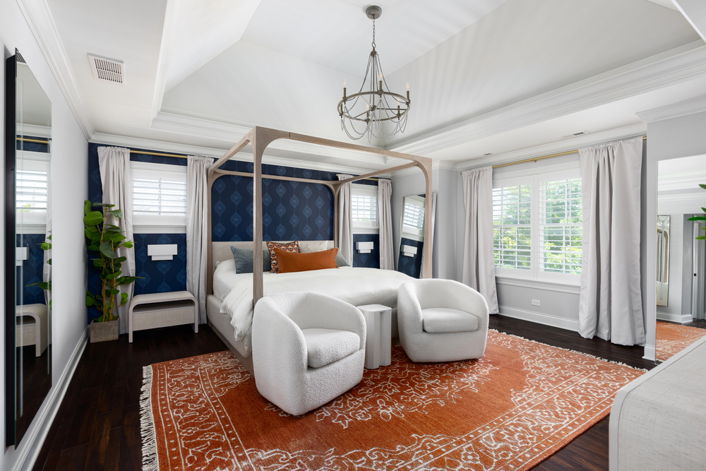 Wallpaper Blue Accent Wall in a Contemporary Bedroom